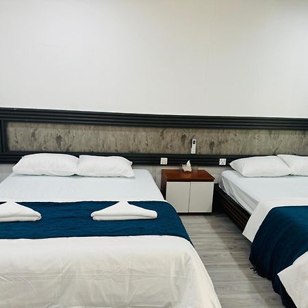 Real Hostel Kaoh Touch Esterno foto